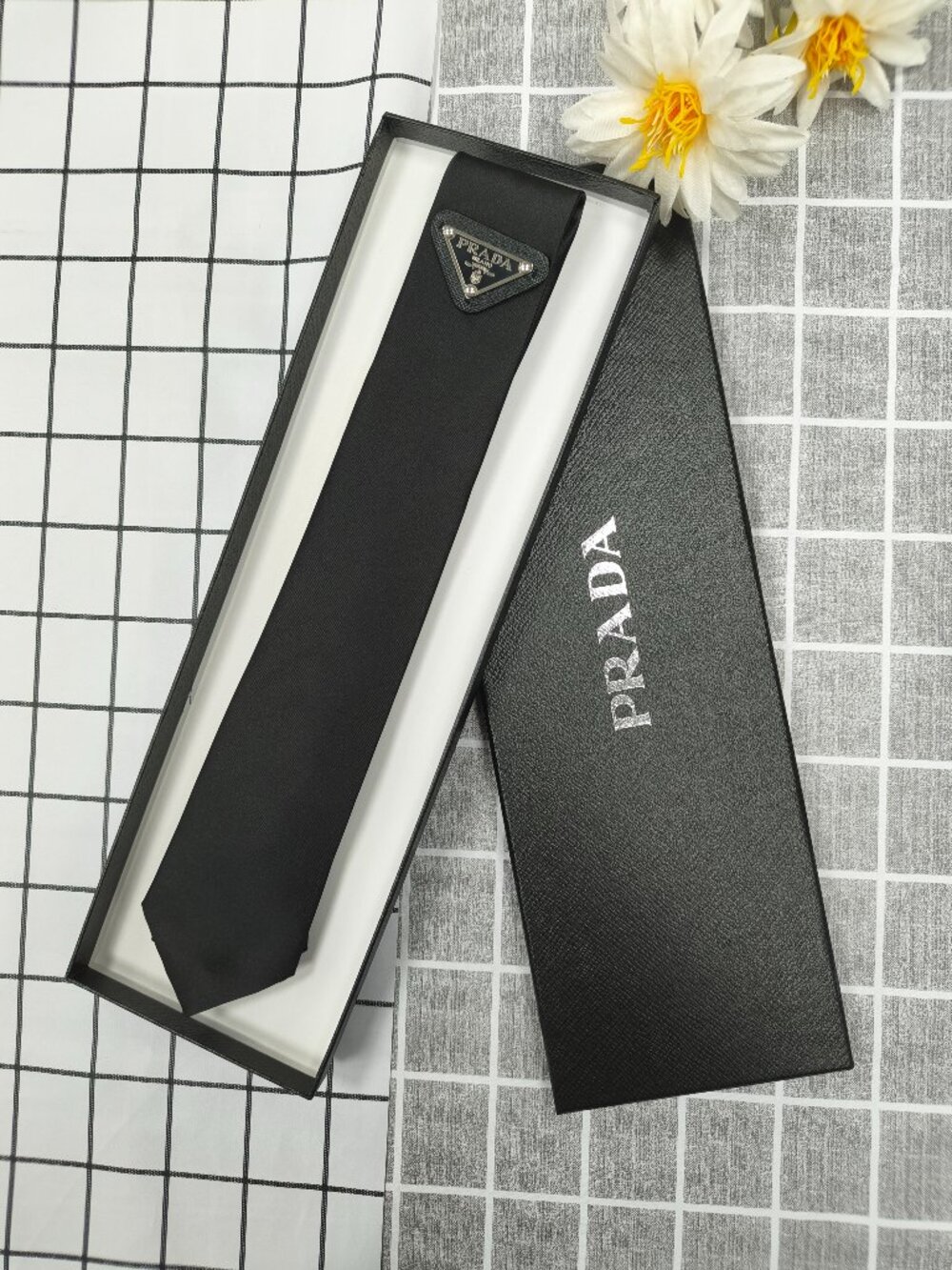 Unisex PRADA Black Tie-Gift Box Included🖤🤩